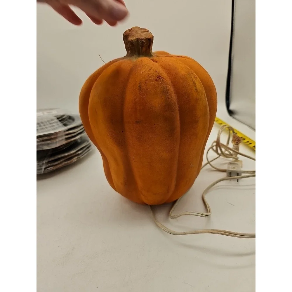 Vintage Casper Ghost Lighted Pumpkin Foam Blow Mold Halloween Trendmasters 1995‎